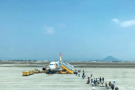 Sân bay Tuy Hòa hiện hữu.