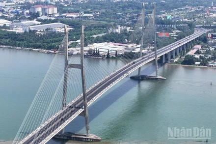 Cầu Mỹ Thuận 2 là cây cầu dây đầu tiên do đội ngũ các kỹ sư, công nhân Việt Nam thực hiện hoàn toàn từ khâu lập dự án, thiết kế cho đến thi công được khánh thành vào ngày 24/12/2023.