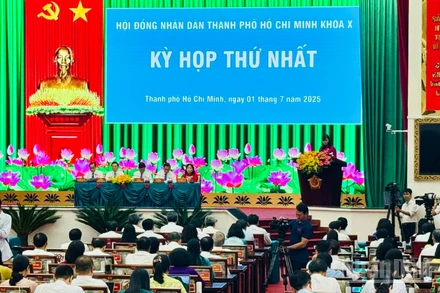 Toàn cảnh kỳ họp.