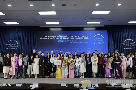 Các nữ trí thức được vinh danh tại Chương trình học bổng quốc gia L’Oréal-UNESCO Vì sự phát triển phụ nữ trong khoa học (For Women in Science-FWIS) năm 2025.