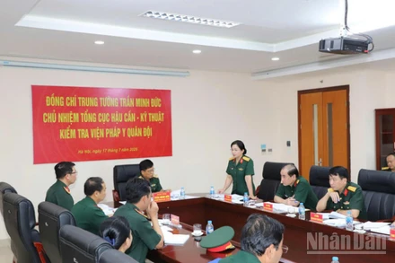 Quang cảnh buổi làm việc.