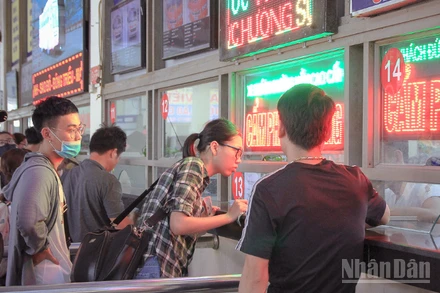 Giá vận tải tại các tỉnh, thành phố đã buộc phải tăng theo giá nhiên liệu tăng.