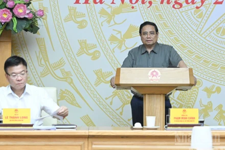 Thủ tướng Chính phủ Phạm Minh Chính chủ trì Phiên họp thứ 6 của Ban Chỉ đạo rà soát và tổ chức thực hiện việc xử lý vướng mắc trong hệ thống pháp luật. (Ảnh: Trần Hải)