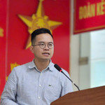 Thạc sĩ, bác sĩ Từ Quang