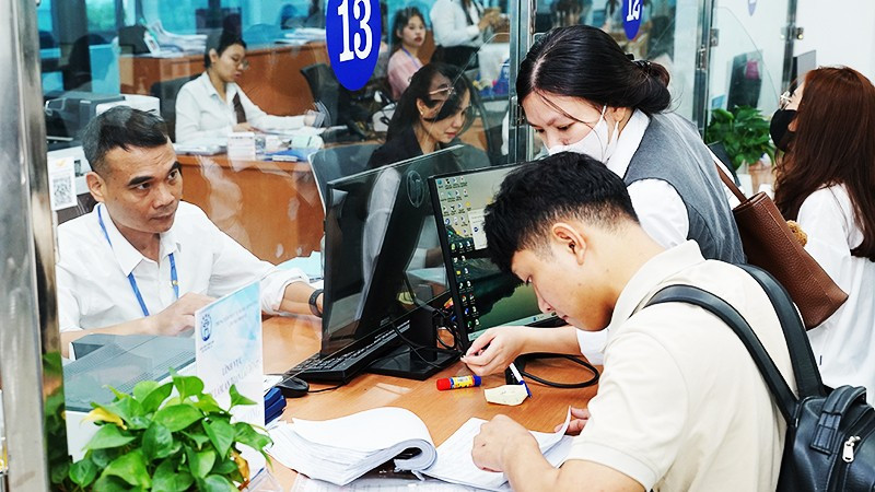 Các thủ tục hành chính được cải cách giúp hoạt động đầu tư, kinh doanh phát triển. Ảnh: BẮC SƠN