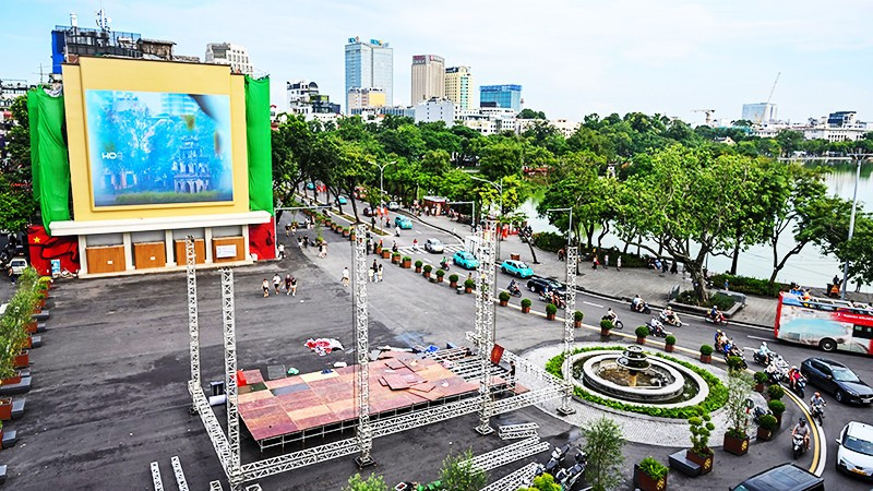Quảng trường Đông Kinh Nghĩa Thục sau khi mở rộng. Ảnh: THÀNH ĐẠT 