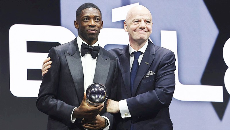 Ousmane Dembele đã có một mùa giải thành công cùng PSG cũng như các danh hiệu cá nhân.