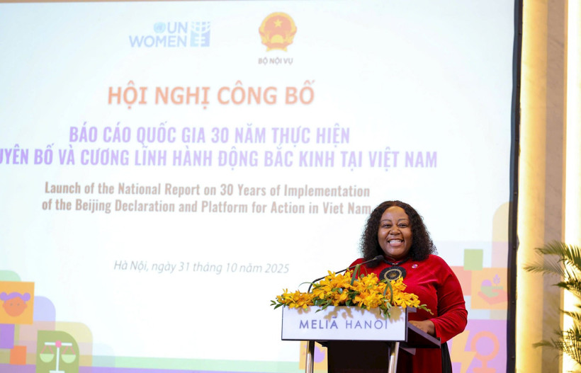 Bà Caroline Nyamayemombe phát biểu tại Hội nghị. Ảnh: UN WOMEN