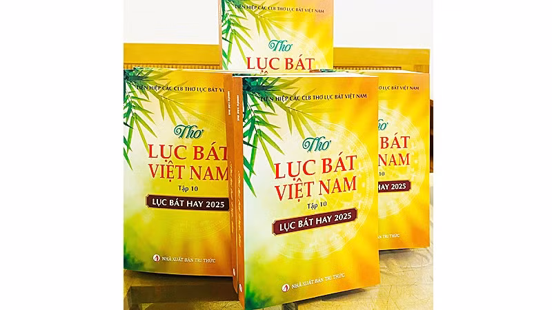 Bền lòng với thể thơ truyền thống