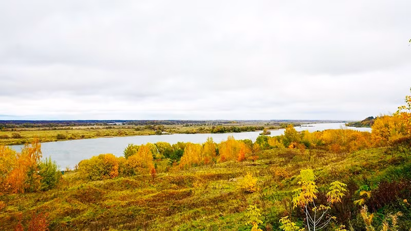 Bên dòng Oka của Yesenin