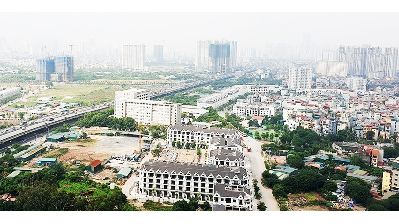 Khẩn trương tháo gỡ khó khăn, vướng mắc cho các dự án tồn đọng kéo dài. Ảnh: NAM ANH