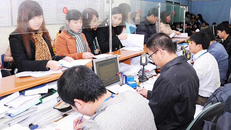 Cơ quan quản lý vẫn chủ yếu dựa vào báo cáo tự kê khai của doanh nghiệp. Ảnh: NGUYỆT ANH