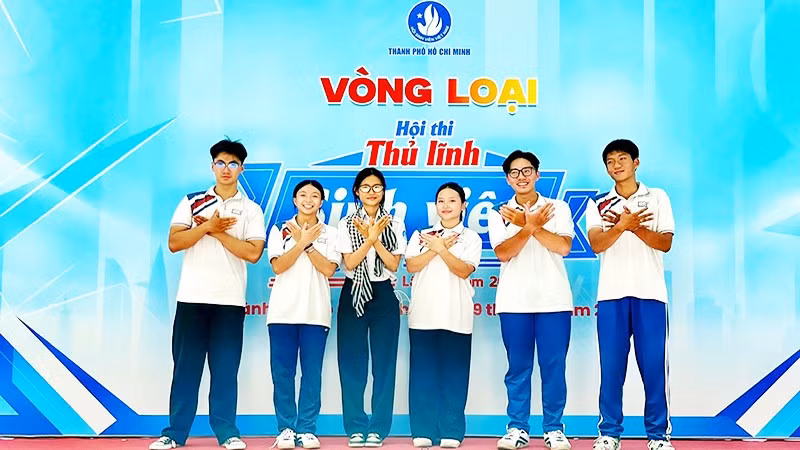 Các đội thi hào hứng ngay từ vòng sơ loại.