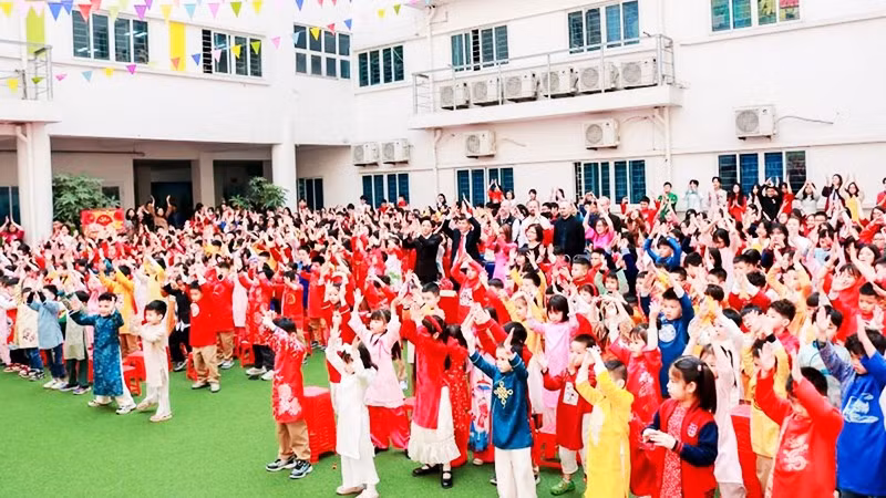 Chương trình Tết Việt tại Trường TH-THCS Pascal.