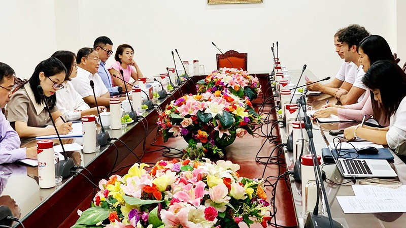 Hội Nông dân Việt Nam làm việc với Cơ quan Điều phối và Hợp tác Thổ Nhĩ Kỳ (TIKA). Ảnh: ĐỨC THỊNH