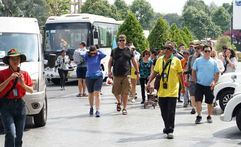 Việt Nam đang ngày càng trở thành điểm đến hấp dẫn thu hút du khách. Ảnh: NAM NGUYỄN