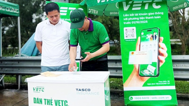 Kết nối tài khoản giao thông thực hiện qua app của bên cung cấp dịch vụ chỉ mất vài giây, bảo đảm kết nối an toàn, không lo ngại về bảo mật thông tin. 