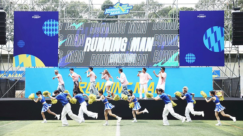 Bảy thành viên chính của Running Man Việt Nam mùa 3.
