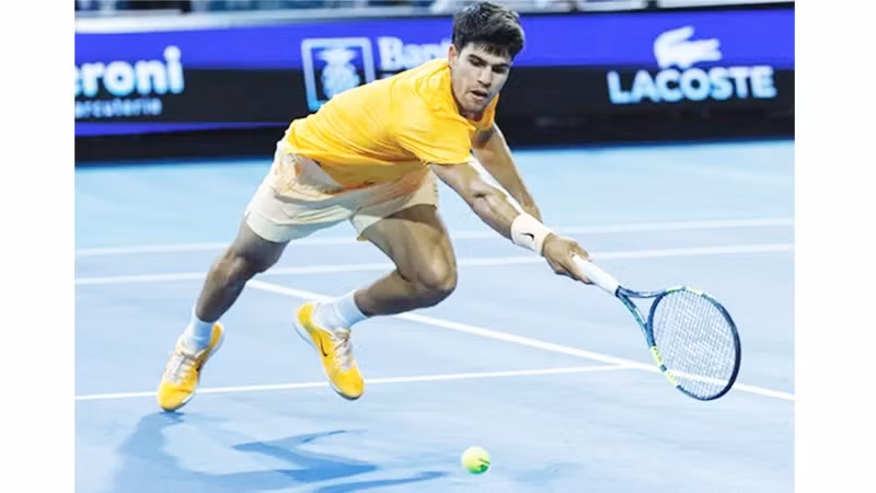 Carlos Alcaraz bị loại ở vòng 3 Miami Open 2026 trước tay vợt Sebastian Korda.
