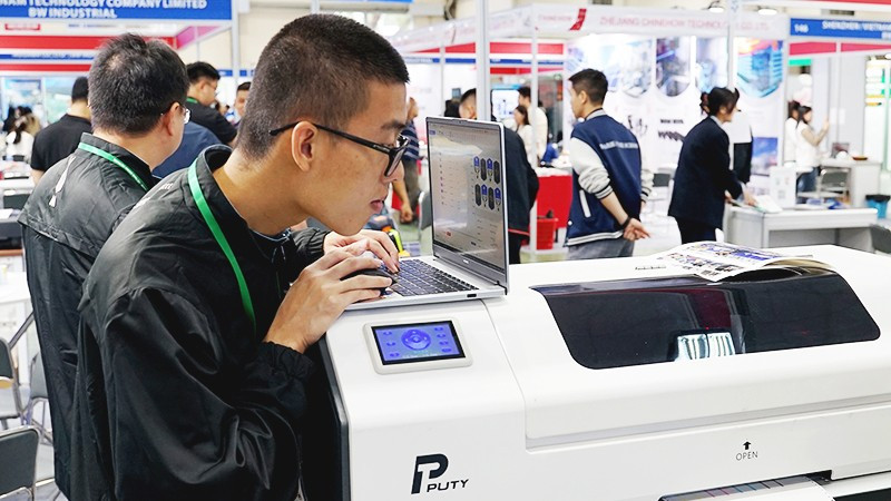 Cần có những chính sách để khuyến khích các doanh nghiệp khoa học công nghệ phát triển. Ảnh: NAM ANH