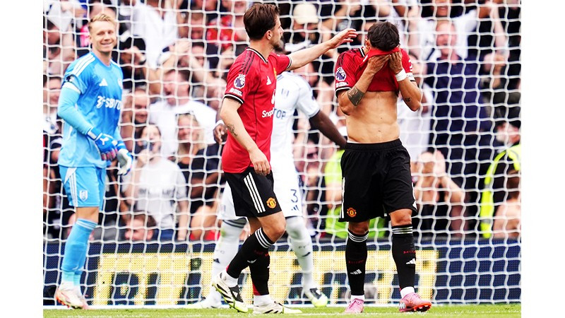 Bóng tối Old Trafford