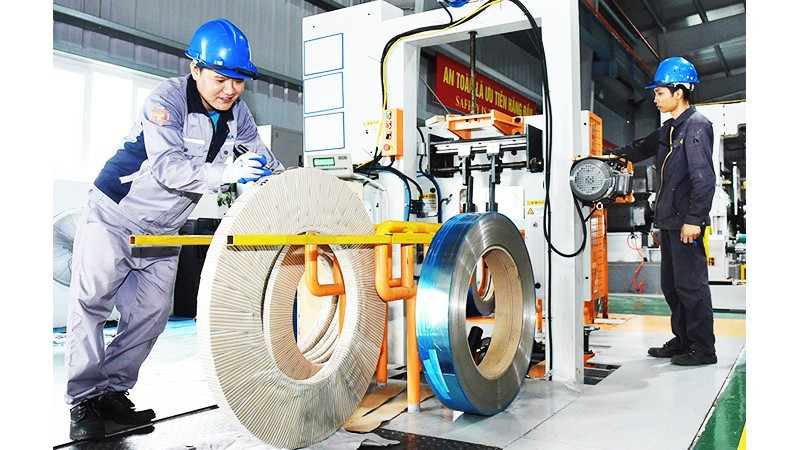 Các doanh nghiệp cần mở rộng cơ hội tuyển dụng đối với lao động trung niên, nguồn nhân lực giàu kinh nghiệm giúp nâng cao hiệu quả hoạt động. Ảnh: THANH HẢI