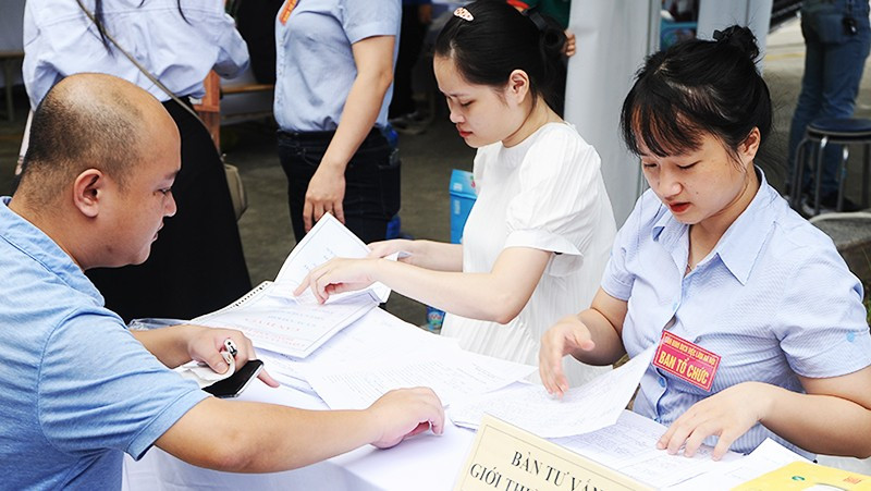 Thị trường lao động duy trì đà hồi phục