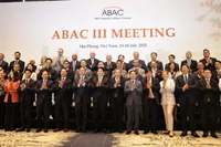 Chủ tịch nước Lương Cường cùng các đại biểu dự ABAC III.