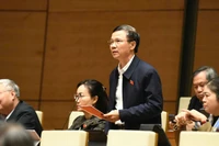 Đại biểu Nguyễn Văn Thi (Đoàn Bắc Ninh) phát biểu tại hội trường. (Ảnh: DUY LINH)