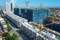 Dự án Khu nhà ở xã hội Tổng kho 3 Lạc Viên (phường Ngô Quyền, Hải Phòng) là dự án nhà ở xã hội quy mô lớn với tổng số 4.456 căn hộ, đang được tập trung thi công. (Ảnh: XUÂN TRƯỜNG)