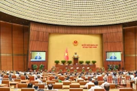 Quốc hội thảo luận ở hội trường về Dự thảo Nghị quyết của Quốc hội sửa đổi, bổ sung một số điều của Hiến pháp năm 2013 (lần thứ hai). (Ảnh: DUY LINH)