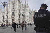 Cảnh sát đã tiến hành các chiến dịch truy quét quy mô lớn. (Ảnh minh họa: AP)