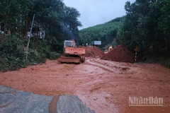 Đèo Lò Xo đã thông xe sau nhiều ngày gián đoạn do sạt lở nghiêm trọng từ ảnh hưởng đợt mưa lớn mưa lớn kéo dài từ ngày 25 tới 29/10.