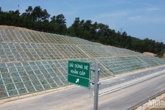 1 đoạn trên tuyến cao tốc Bùng-Vạn Ninh.