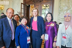 Phó Chủ tịch Quốc hội Nguyễn Thị Thanh gặp Chủ tịch Hạ viện Pháp Yael Braun-Pivet.