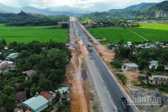 Công trình thi công cao tốc Hòa Liên-Túy Loan được huy động tối đa nhân lực, vật tư để cán đích chào mừng Quốc khánh 2/9.
