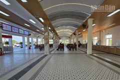 Sảnh chờ tại trạm dừng nghỉ Km205+092.