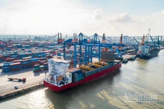 Cảng Đình Vũ (Hải Phòng).