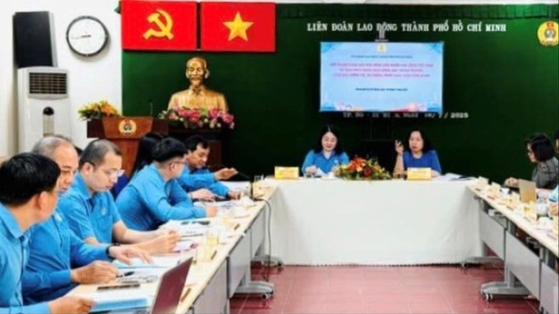 Quang cảnh buổi làm việc. (Ảnh: VƯƠNG LÊ)