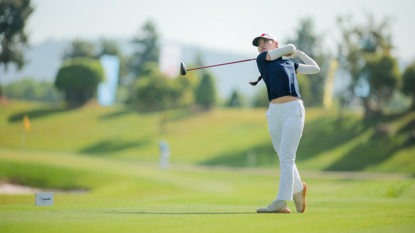 Lê Chúc An - tay vợt nữ sinh năm 2008 thi đấu đầy bản lĩnh tại SEA Games 33. (Ảnh: VGA)