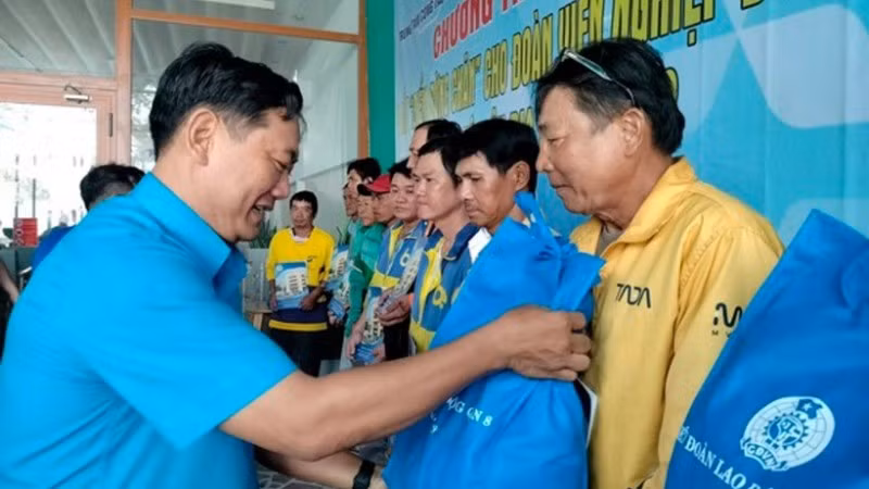 Điều chỉnh giảm mức đóng đoàn phí công đoàn từ ngày 1/7/2025. (Ảnh minh họa)