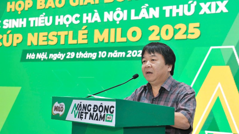 Nhà báo Phan Việt Hùng, Phó Tổng Biên tập Báo Thiếu niên Tiền phong và Nhi đồng, Phó Trưởng ban tổ chức giải phát biểu.