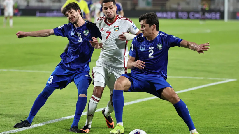 Uzbekistan (áo xanh) hòa 0-0 UAE để giành quyền góp mặt tại World Cup 2026. (Ảnh: FIFA)