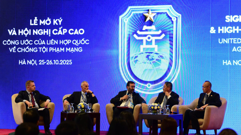 Các đại biểu tham dự phiên thảo luận.