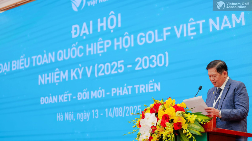 Ông Lê Kiên Thành – Chủ tịch Hiệp hội Golf Việt Nam phát biểu tại Đại hội. (Ảnh: VGA)