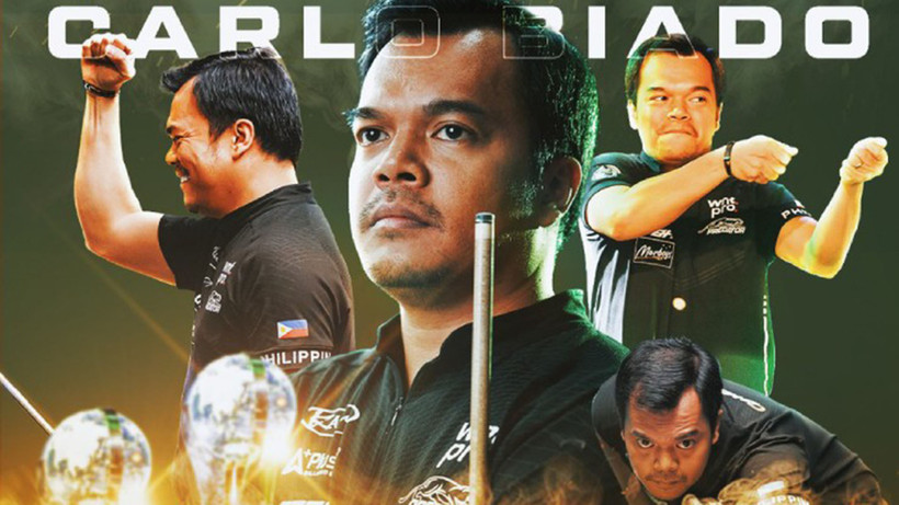Carlo Biado nâng cao chiếc cúp vô địch World Pool Championship 2025. (Ảnh: WNT)