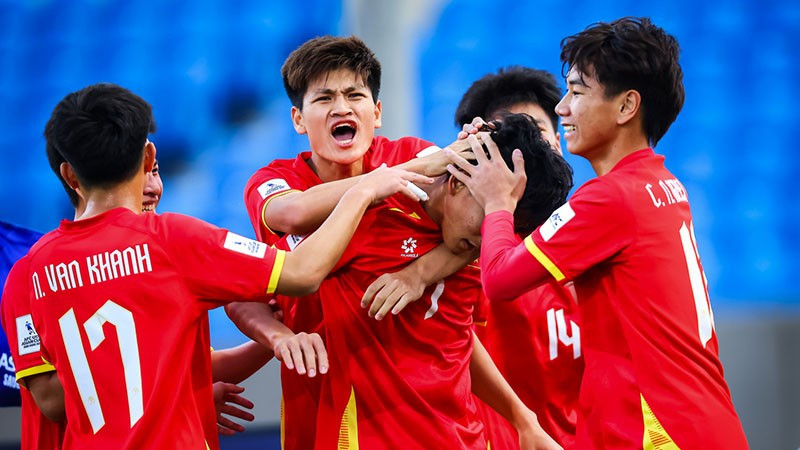 Đội dự tuyển U18 Việt Nam với nhiều gương mặt trẻ tiềm năng được tạo điều kiện tập trung tập huấn, thi đấu giao hữu để chuẩn bị cho những mục tiêu quan trọng trong tương lai. (Ảnh: VFF)