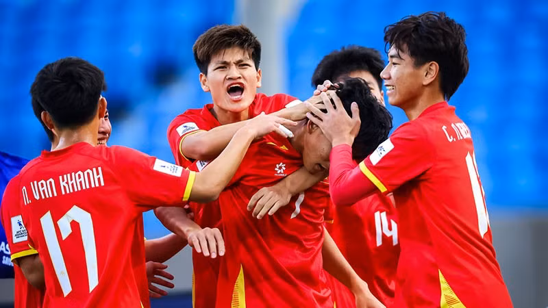 Đội dự tuyển U18 Việt Nam với nhiều gương mặt trẻ tiềm năng được tạo điều kiện tập trung tập huấn, thi đấu giao hữu để chuẩn bị cho những mục tiêu quan trọng trong tương lai. (Ảnh: VFF)