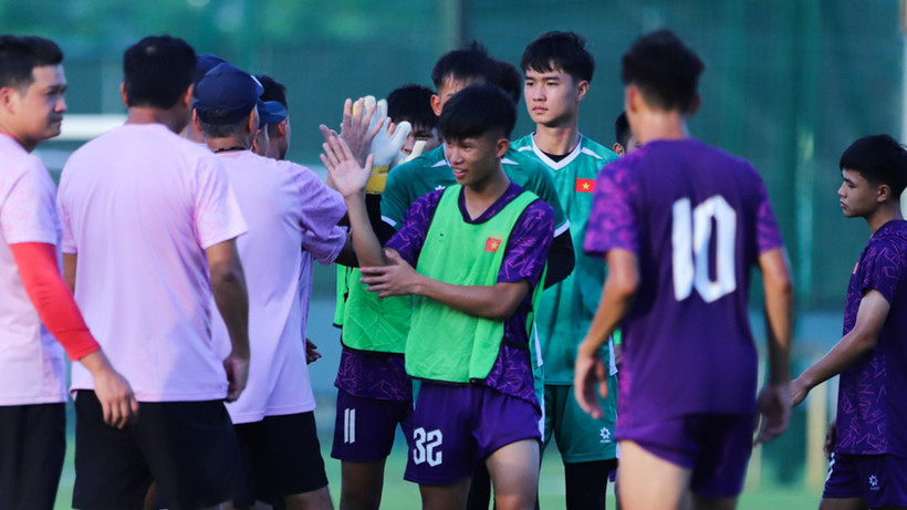 Các cầu thủ U19 Việt Nam trong buổi tập gần đây. (Ảnh: VFF)