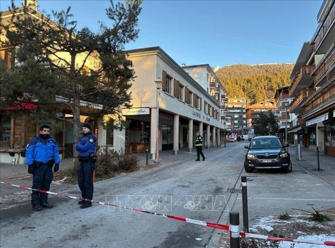 Cảnh sát phong tỏa hiện trường vụ việc. Ảnh: TTXVN phát